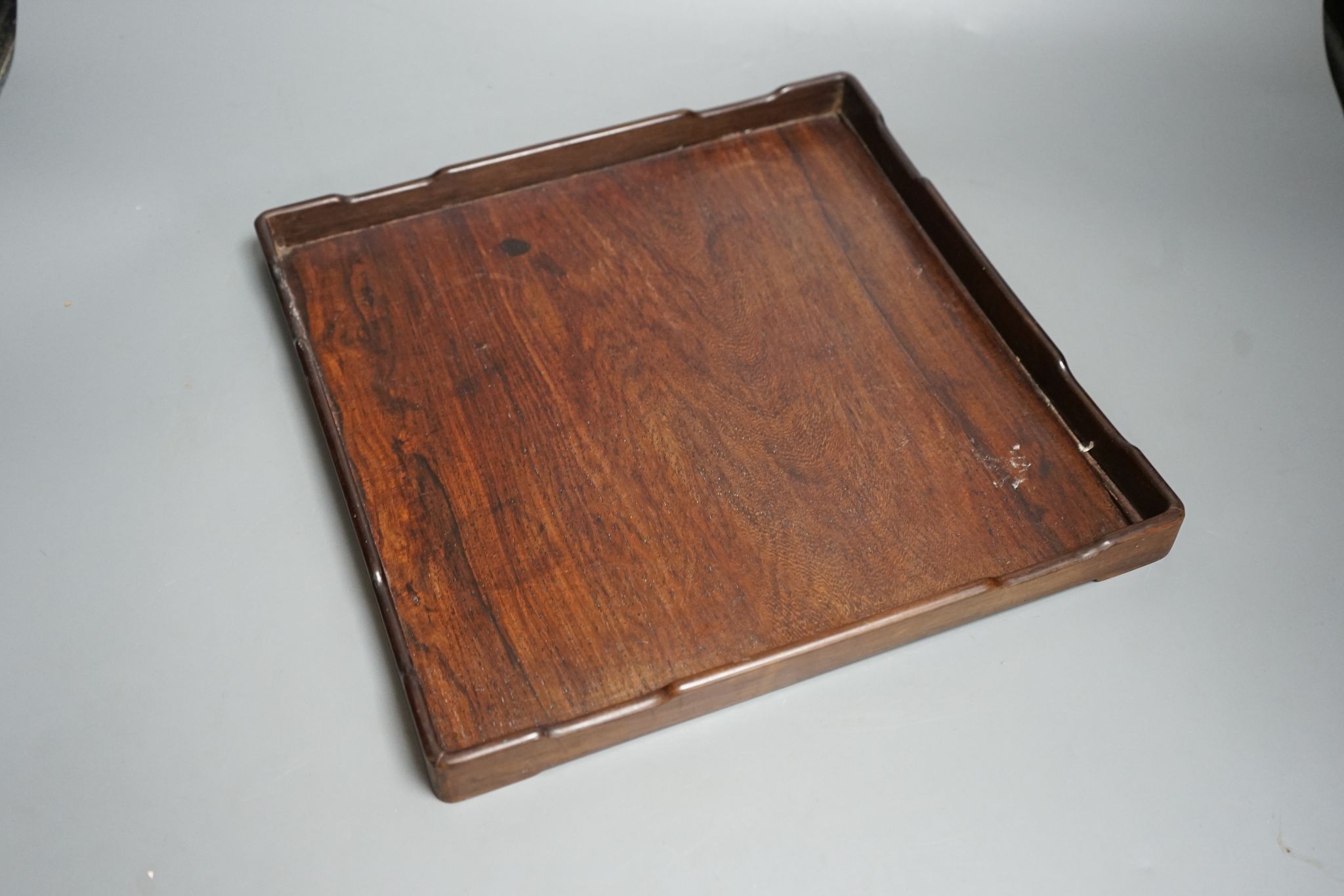 A Chinese huanghuali and hongmu tray, 32x31cm